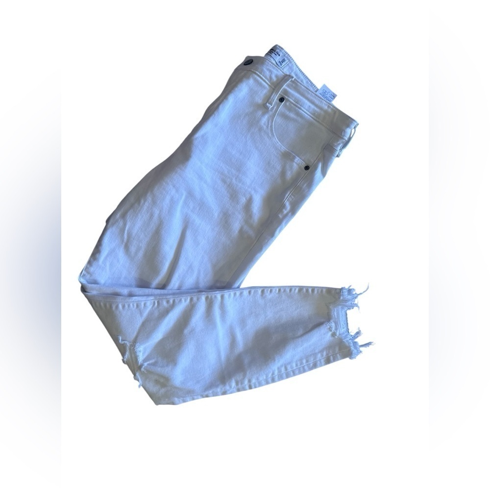 Abercrombie & Fitch White High Rise Super Skinny Jeans size 33/. 16 L